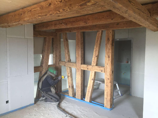Holzbalken gestrahlt